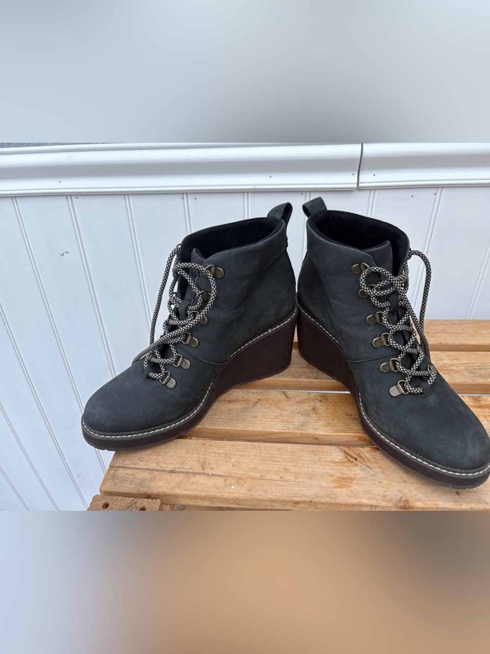 Toms Black Lace-Up Wedge Ankle Boots